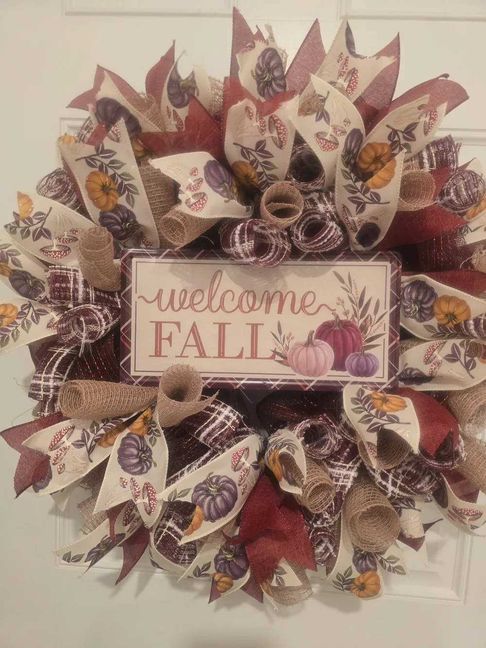 W178 – Welcome Fall Pumpkin Wreath Handmade Fall wreath featuring a “Welcome Fa